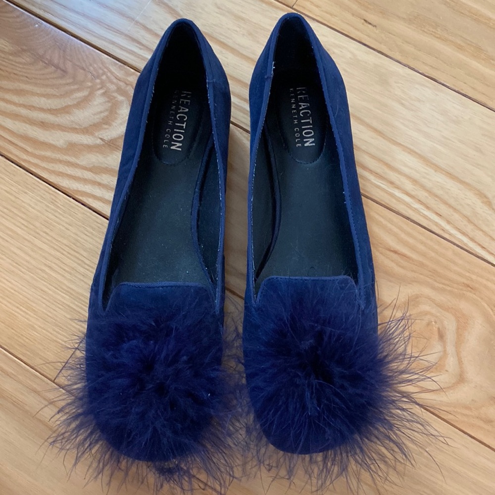 Kenneth Cole Reaction Feathered Pom Slipper Flats